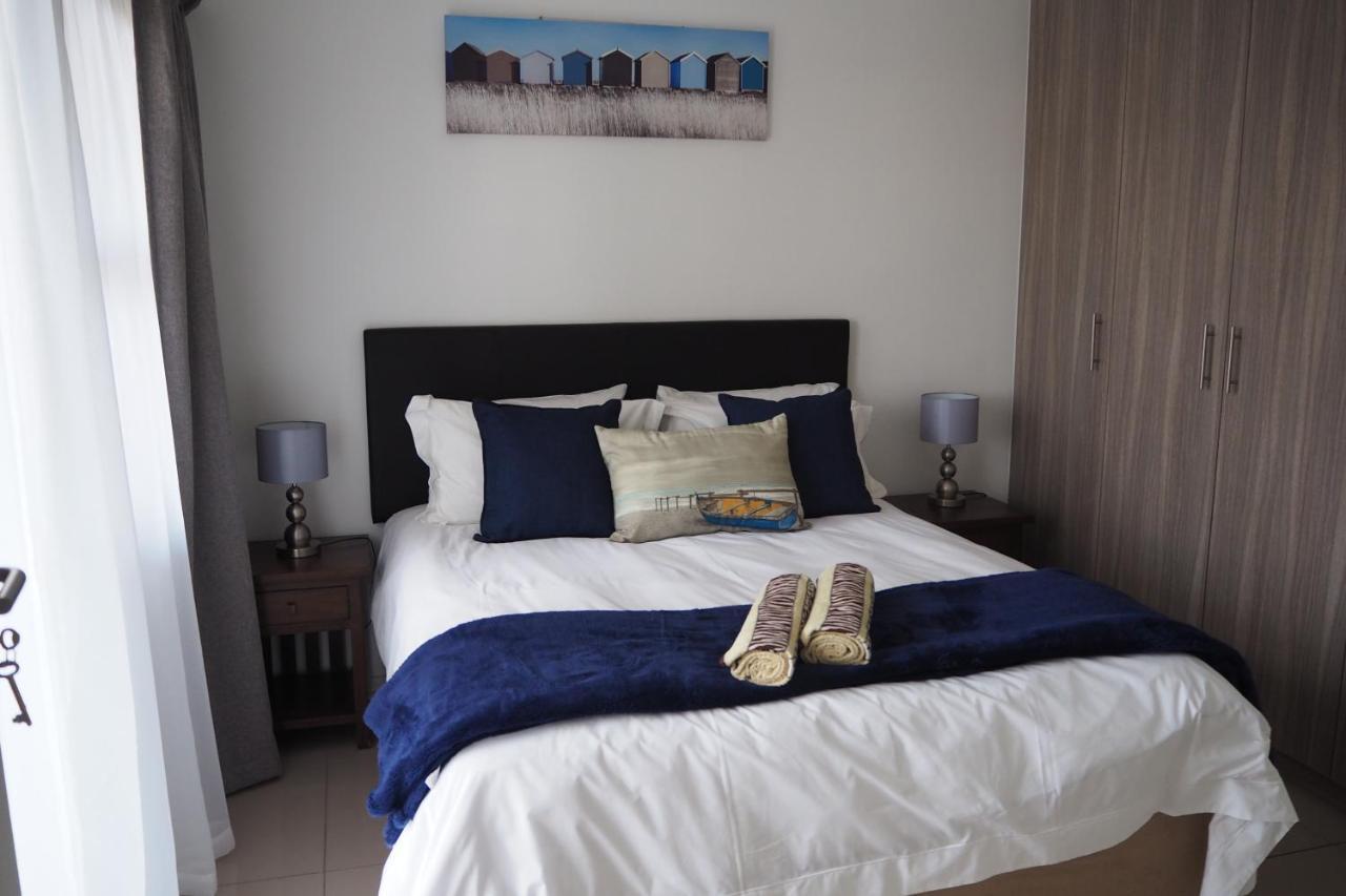 Or Tambo Self Catering Apartments, The Willows Boksburg Exterior photo